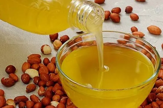 Cold-Pressed Oil vs Refined Oil: Groundnut, Sesame and Coconut Explained